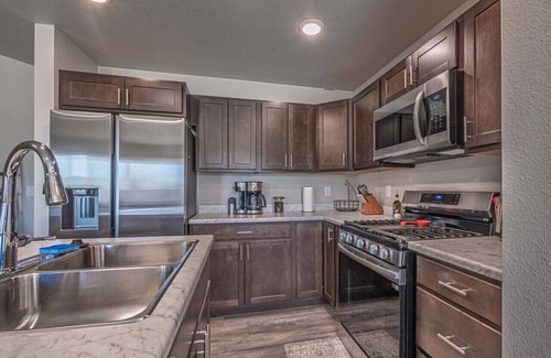 Rapid City House | Modern Hills Home + Hot Tub