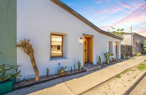 Barrio Historico Apartment | Modern Historic 1900 Adobe Bungalow in Downtown, Low Summer Rates!