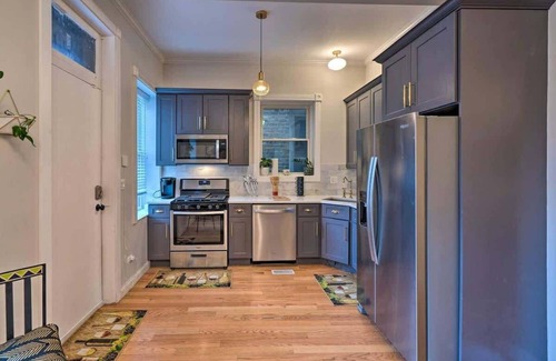 Grand Boulevard House | Modern Historic Greystone - Near Lake - Free Prkg