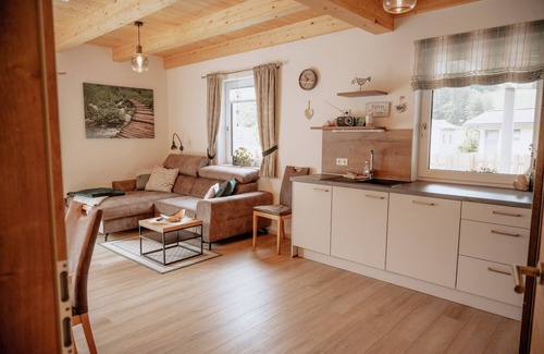 Sankt Georgen am Reith Apartment | Modern holiday apartment (85 sqm) with sun terrace and carport
