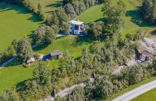 Brixen im Thale House | Modern holiday home near ski bus in Brixen im Thale