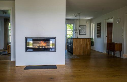 Drottningskar House | Modern Holiday Home With View And Boat In Aspö