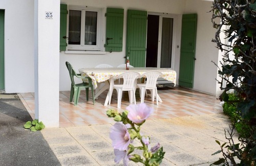 Saint-Denis-d'Oleron House | Modern Home Near Chassiron Lighthouse, 1km from Sea, Sleeps 4
