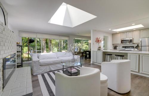 Woodinville House | Modern Home 3 Miles to Woodinville Wine Country!