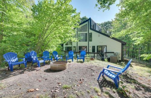 Birchwood Farms House | Modern home close to lake