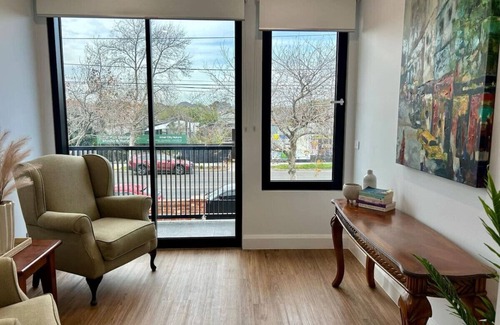 Preston House | Modern Home - gr8 4 groups