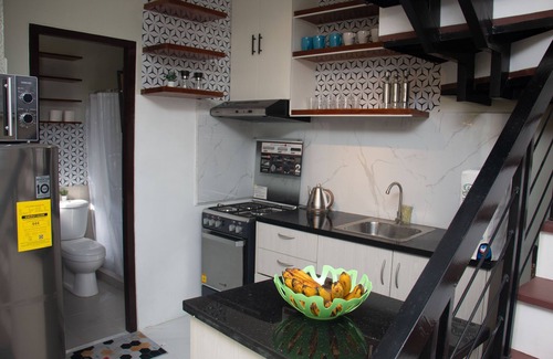 San Fernando House | Modern Home in Lakeshore Estate with High Speed Internet @300mbps