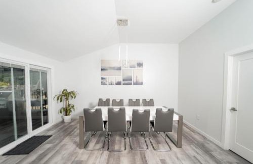 Hamden House | Modern home with a private Heated pool and jacuzzi