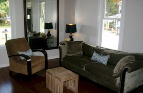 Reedsville House | Modern Homestead Guest House