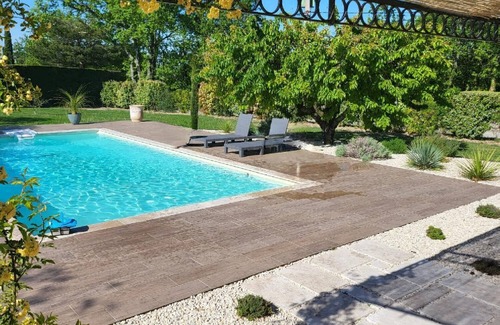 Malemort-du-Comtat House | Modern house in a quiet area near Mont Ventoux
