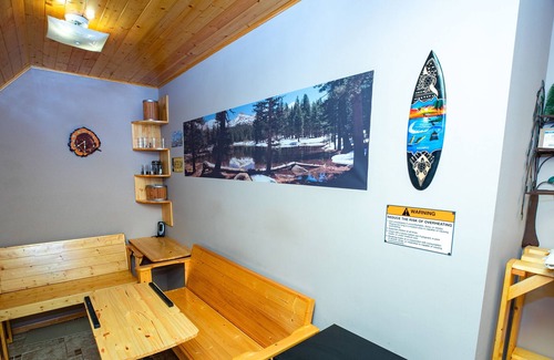 Fairfax House | Modern House ❤ Heated Pool ❤ Safe & Family Friendly Place ❤ Sauna ❤ 3 Car Garage