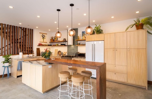 Montara House | Modern indoor-outdoor living w/Hot Tub – Walk to Beaches & Mountain Trails