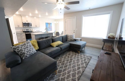 Garden City House | Modern Lake Retreat | Steps to Marina & Adventure