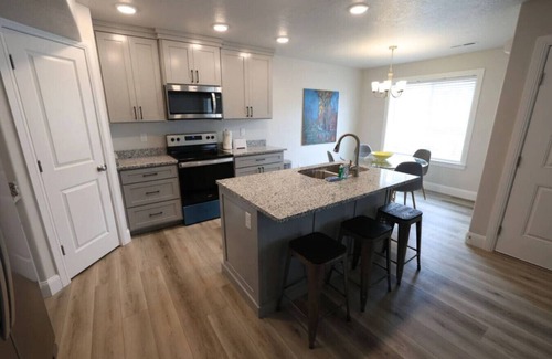 Garden City House | Modern Lake Retreat | Steps to Marina & Adventure