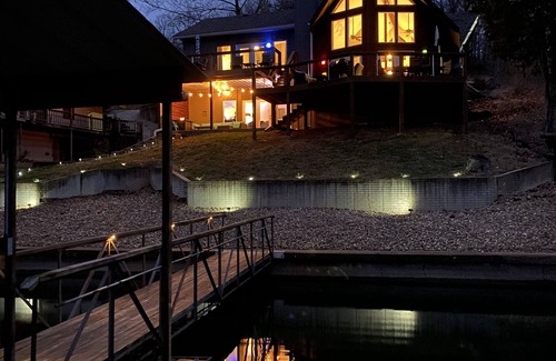 Gravois Mills House | Modern Lakefront Escape with Chic Interior Design and Private & Spacious in Dock