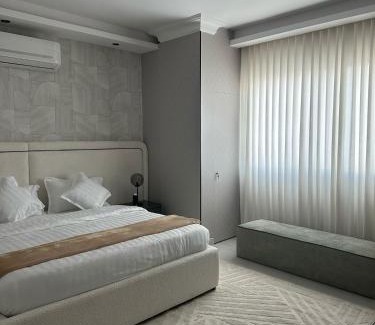 As Sulimaniyah Apartment | Modern living and bedroom
