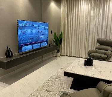 As Sulimaniyah Apartment | Modern living and bedroom