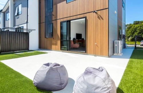 Trentham House | Modern living in brand new home