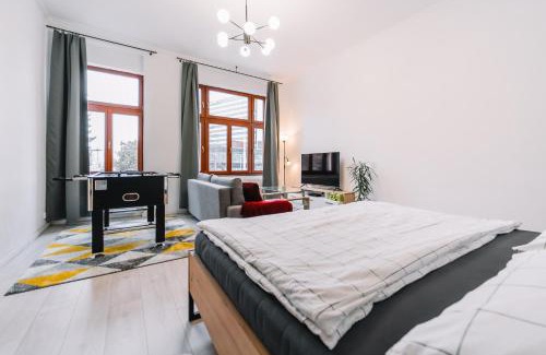 Juh Apartment | Modern living in city centre