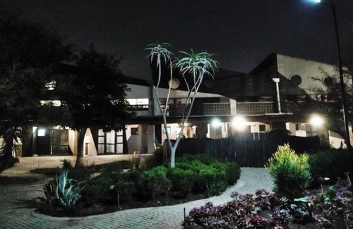 Downtown Johannesburg Apartment | Modern living in trendy Maboneng