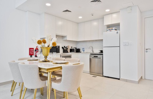 Umm Suqeim 3 Apartment | Modern Living -Near Burj AL Arab Close to Beach