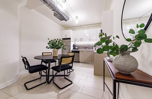Historic Core Apartment | Modern Loft | 1BR in Downtown LA with Rooftop!