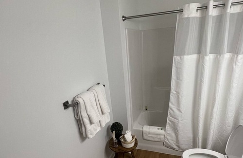 Jonesboro Apartment | Modern loft centrally located in the city