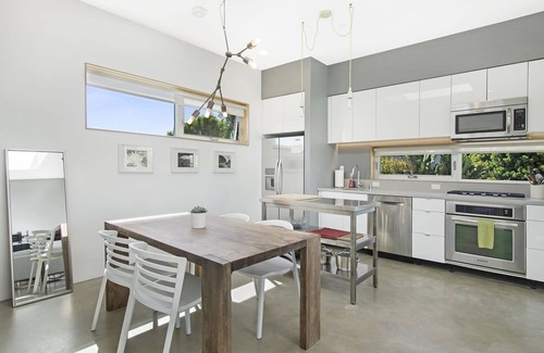 Venice Apartment | Modern Loft in the Heart of Venice Beach