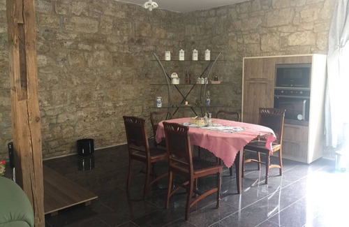 Apolda House | Modern loft/kitchen/lounge/terrace/2 bedrooms.