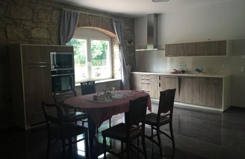 Apolda House | Modern loft/kitchen/lounge/terrace/2 bedrooms.