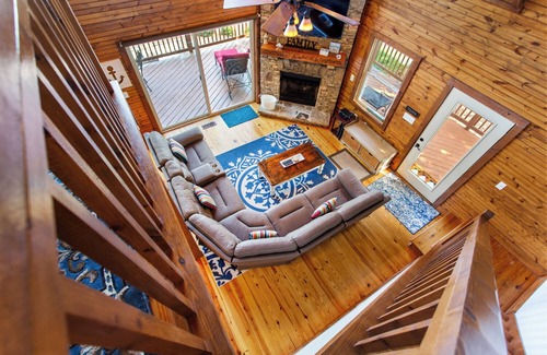 Serenity Bay House | Modern Log Cabin Lake Keowee Home with Boat Slip! Near Clemson!