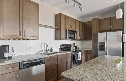 Lone Tree Apartment | Modern Lone Tree Living