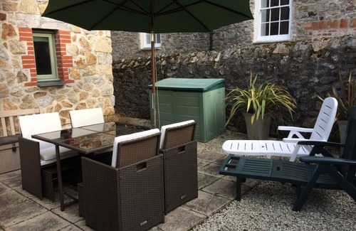 Charlestown Cottage | Modern, luxury and spacious - A great place for family and friends to relax!