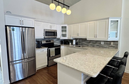 Algoma District House | Modern Luxury