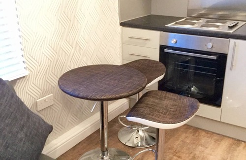 Smethwick Apartment | Modern Luxury Central Apartment