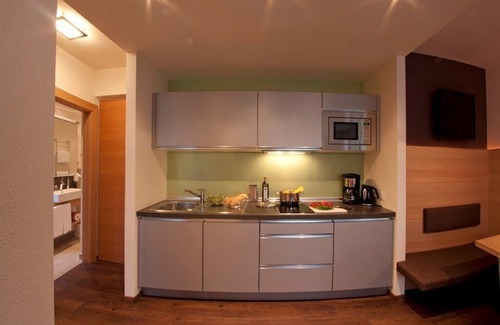 Lagundo Apartment | Modern luxury flat Pyropus with 12 sqm balcony and west-south panoramic view