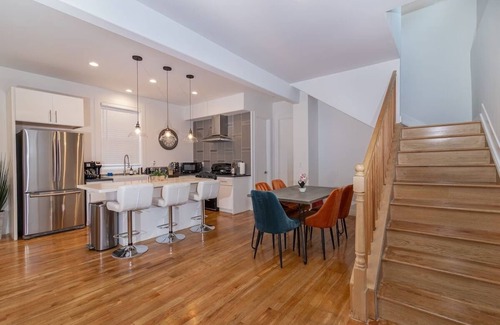 Ralph Bunche House | Modern Luxury House closed to San Francisco & Berkerly & DT Oakland & Alameda