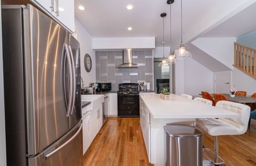 Ralph Bunche House | Modern Luxury House closed to San Francisco & Berkerly & DT Oakland & Alameda