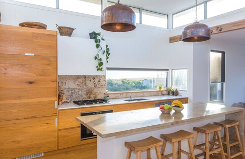 Cape Woolamai House | Modern Luxury just 100 meters from the beach.