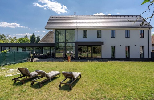 Cerneves Villa | Modern luxury villa