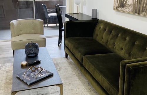 Paradise Valley Village Condo | Modern Luxury - walk to Kierland