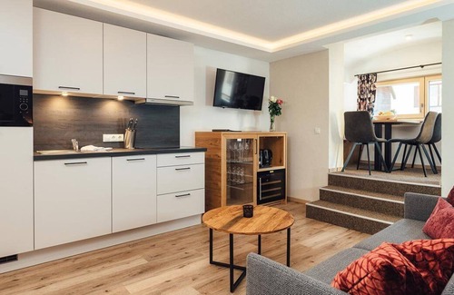 Serfaus Apartment | Modern meets Tyrol - bright apartment in the apart-hotel with high-quality equipment