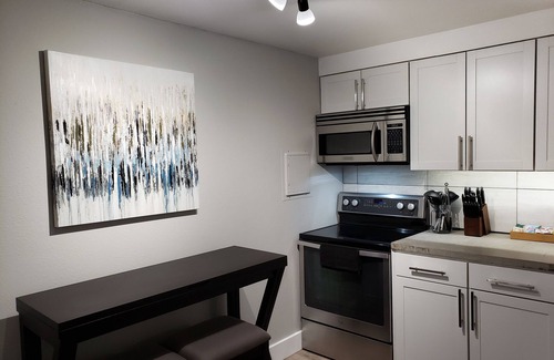 Coeur d'Alene Apartment | Modern Mid-Town Coeur d'Alene Apartment