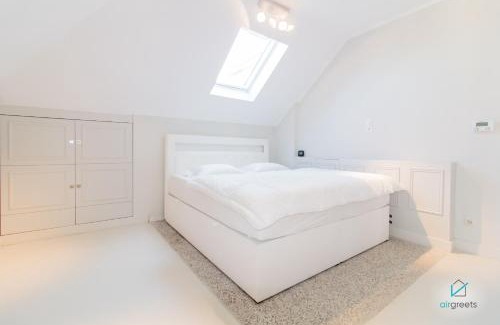 Wahring Apartment | MODERN, MINIMALIST FLAT IN VIENNA