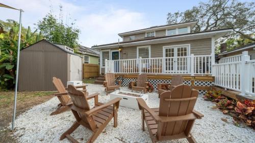 South Seminole Heights House | Modern Moroccan Villa w/Firepit, BBQ + Game Room!