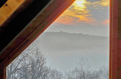 Bergton Cabin | Modern Mountaintop Log Home with Amazing Views!