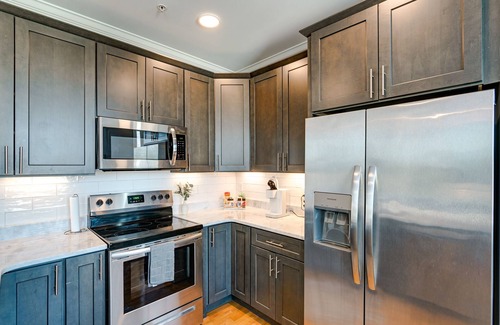 The Nations Condo | Modern Nashville Condo: Walk to Local Breweries!