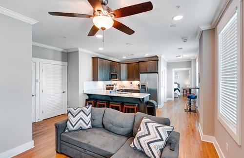 The Nations Condo | Modern Nashville Condo: Walk to Local Breweries!