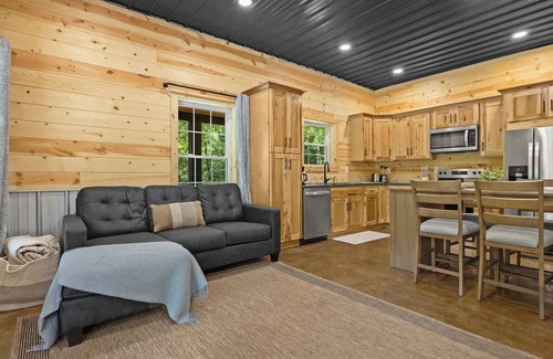 Hanover House | Modern Nature Cabin | Private Escape in the Forest