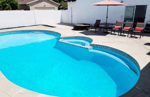 Orange House | Modern newly remodeled 1 bed